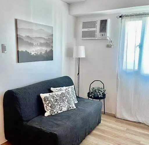 Modern 2br In Makati! Netflix Wi-fi Pool Manila