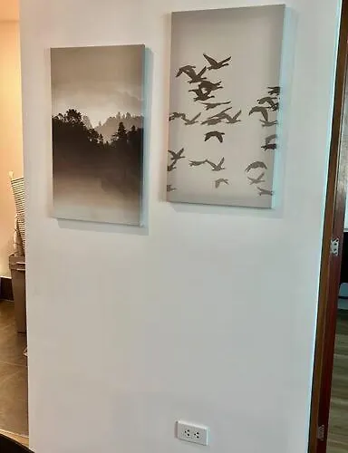 Modern 2br In Makati! Netflix Wi-fi Pool