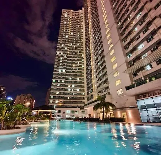 Modern 2br In Makati! Netflix Wi-fi Pool Apartment
