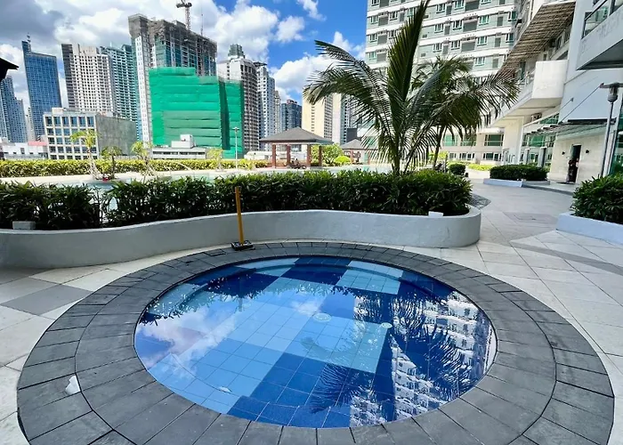Modern 2br In Makati! Netflix Wi-fi Pool *