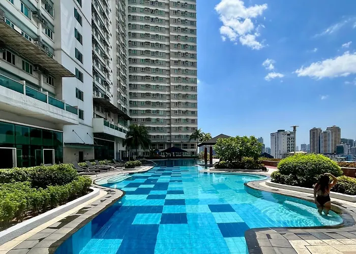 Modern 2br In Makati! Netflix Wi-fi Pool Apartment