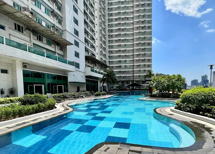 Modern 2br In Makati! Netflix Wi-fi Pool Manila