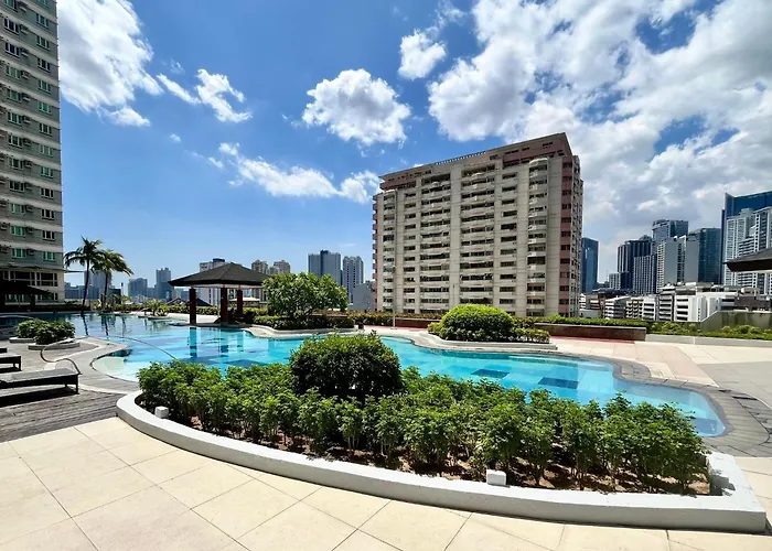Apartment Modern 2br In Makati! Netflix Wi-fi Pool